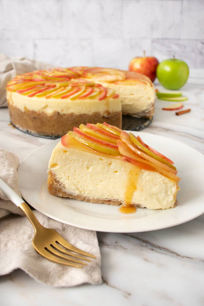 Apple Cinnamon Cheesecake