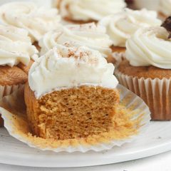 Chai Frosted Pumpkin Spice Cupcakes