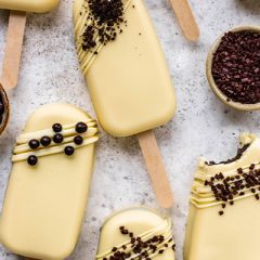 Cookies and Cream Cakesicles