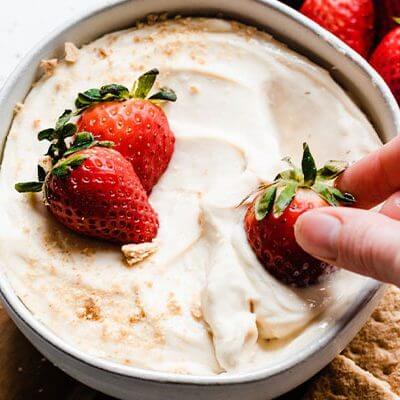 Four ingredient Cheesecake Dip