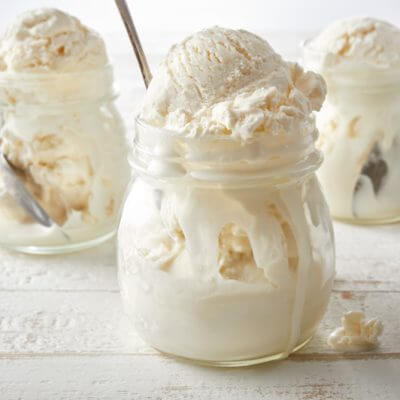 Super Simple Homemade Vanilla Ice Cream Recipe