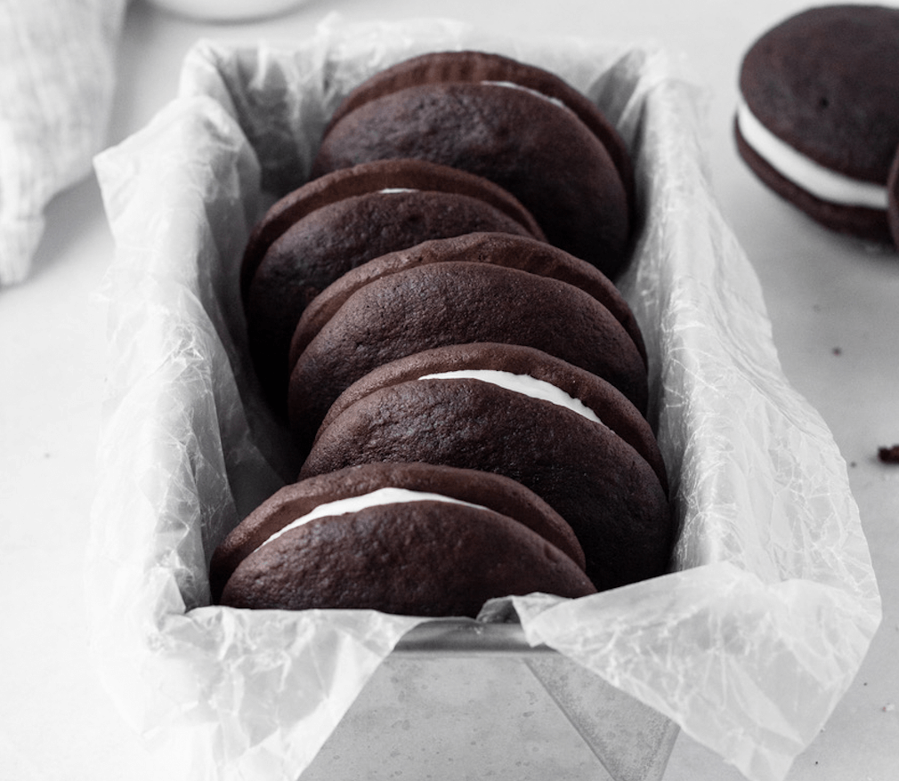 Chocolate Peppermint Whoopie Pies